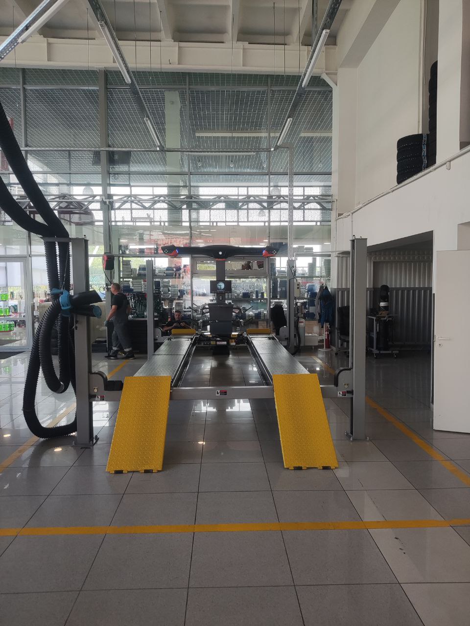 Фото большой монтаж оборудования 2