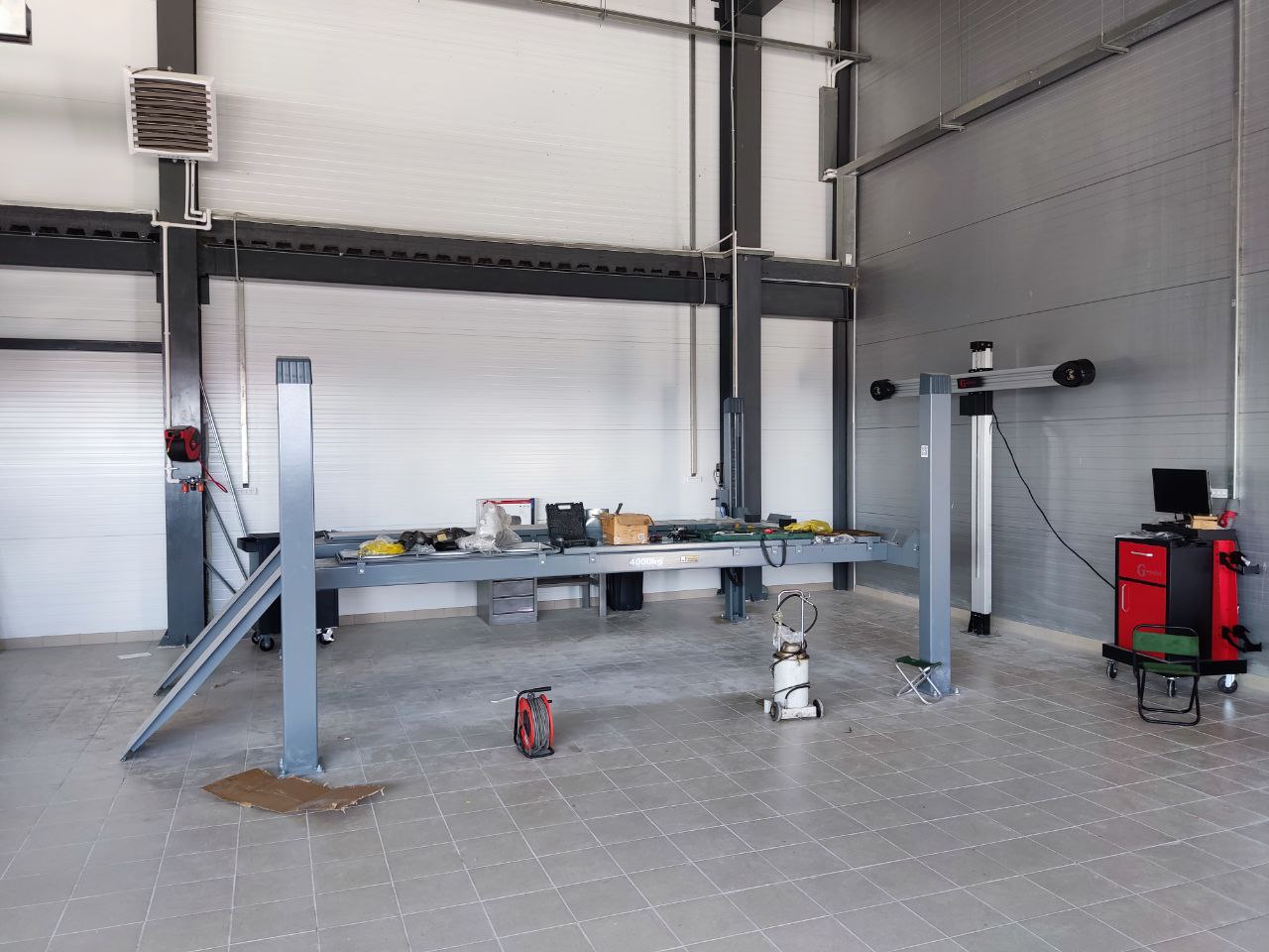 Фото монтаж 4-х стоечного подъёмника 6