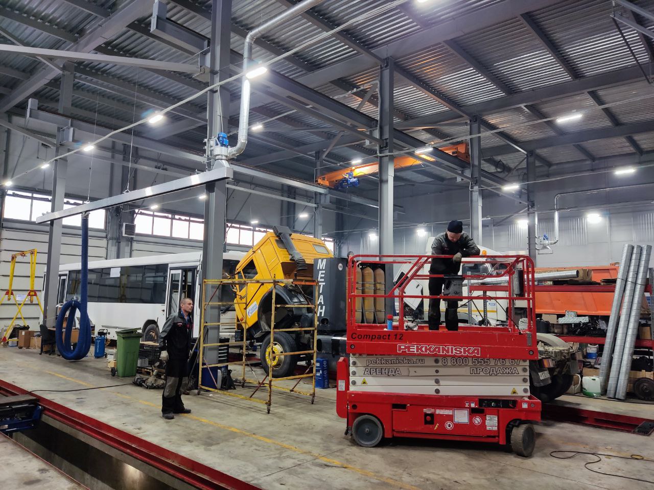 Фото монтаж установки удаления выхлопных газов грузовой 6